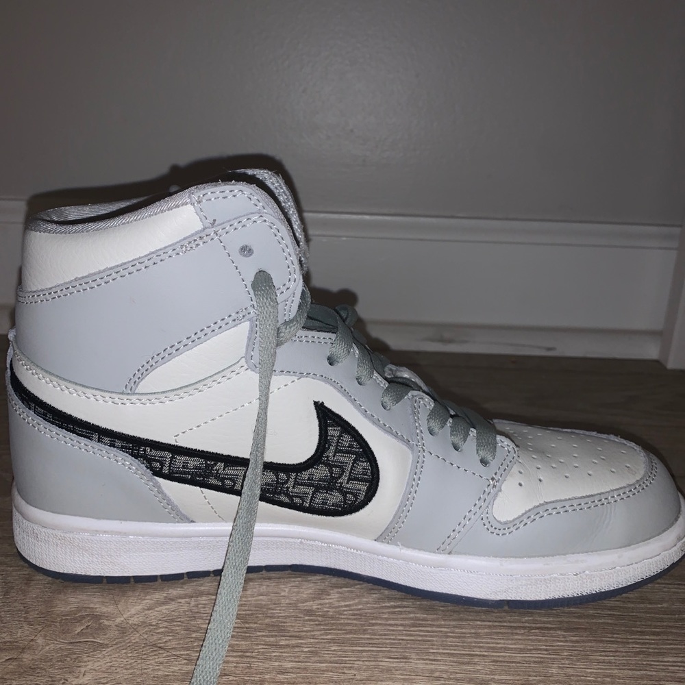 COPY - Dior Jordan 1